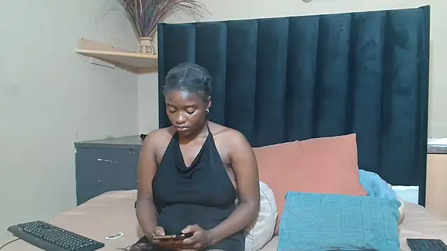 Snapshot of SexySlimMelanin7 chatting on 07-14-26, 08:03 SexySlimMelanin7 online show from 07-14-26, 08:03