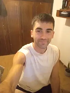 Snapshot of Tomasselo chatting on 04-16-26, 07:36 Tomasselo online show from 04-16-26, 07:36