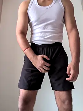 handsome-hunky online show from 04-12-26, 10:42