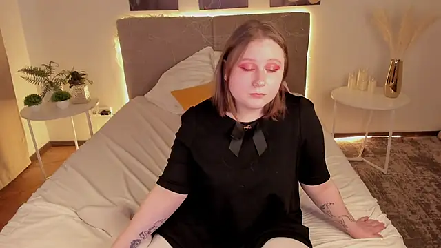 Snapshot of KatieGarsiaa chatting on 03-26-26, 08:20 KatieGarsiaa online show from 03-26-26, 08:20