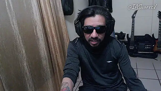 IASuarezV online show from 04-16-26, 04:46