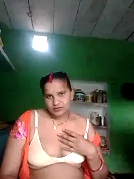 Shivani09900 online show from 06-14-26, 02:46