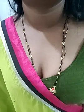 Snapshot of Ramya_456 chatting on 06-01-26, 03:41 Ramya 456 online show from 06-01-26, 03:41