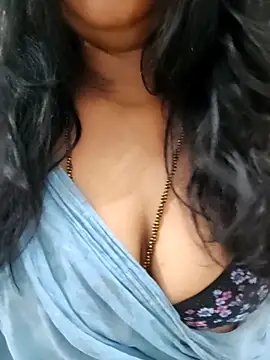 Snapshot of Ramya_456 chatting on 06-15-26, 03:42 Ramya 456 online show from 06-15-26, 03:42