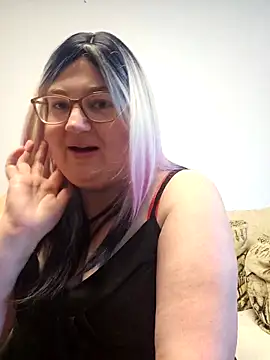 Snapshot of xXLunaBlissXx chatting on 05-13-26, 07:17 xXLunaBlissXx online show from 05-13-26, 07:17