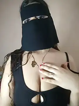 Snapshot of Yasmin_Oh chatting on 06-16-26, 09:17 Yasmin Oh online show from 06-16-26, 09:17