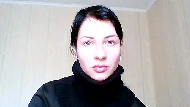 Snapshot of _Mademoiselle_ chatting on 03-27-26, 09:21 Mademoiselle online show from 03-27-26, 09:21