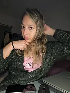 Tamara225x online show from 05-26-26, 05:14