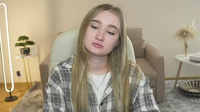 VioletteClaire online show from 03-29-26, 09:31