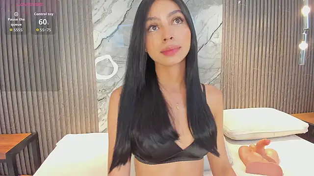 Snapshot of hanna_steel chatting on 06-20-26, 12:52 hanna steel online show from 06-20-26, 12:52