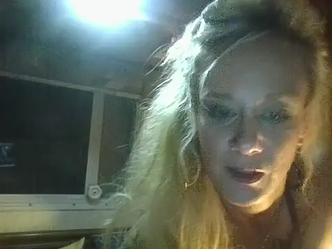 batshtcrzybbylov3 online show from 05-28-26, 01:58