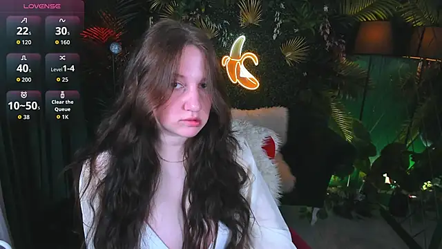 Elisabeth Binder online show from 04-28-26, 03:44