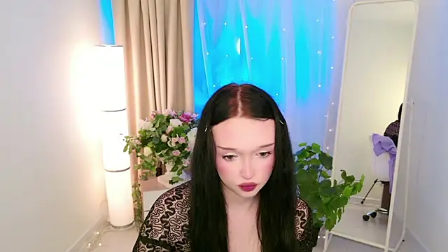 Flora Ray online show from 04-06-26, 02:07