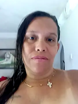Snapshot of alexandra-queen chatting on 06-14-26, 05:26 alexandra-queen online show from 06-14-26, 05:26