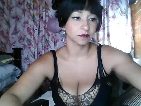 SusanCortez  online show from 05-19-26, 03:29