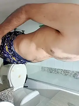 Juanse0827 online show from 03-28-26, 01:49