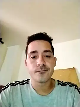 Gabriel leon33 online show from 06-18-26, 08:35