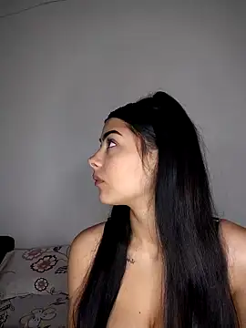 Crissdesire online show from 04-19-26, 12:04