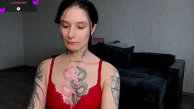 Snapshot of Marceline_correl chatting on 07-14-26, 03:11 Marceline correl online show from 07-14-26, 03:11