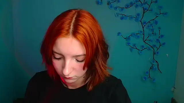 Snapshot of Butterfly_Milly chatting on 03-25-26, 02:01 Butterfly Milly online show from 03-25-26, 02:01