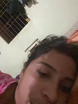 Snapshot of hornysofiya chatting on 05-10-26, 05:29 hornysofiya online show from 05-10-26, 05:29
