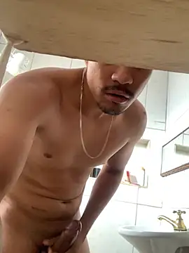 Snapshot of novinhho chatting on 03-28-26, 11:43 novinhho online show from 03-28-26, 11:43