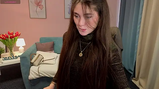 Snapshot of SunnyBloss chatting on 06-16-26, 01:58 SunnyBloss online show from 06-16-26, 01:58