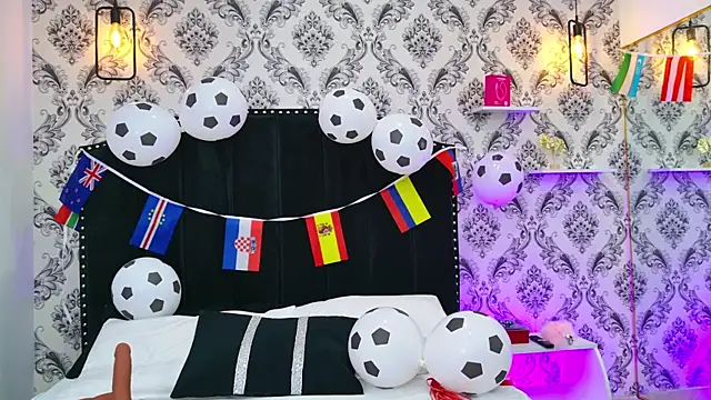 Snapshot of Ivana_Kitty chatting on 06-24-26, 07:57 Ivana Kitty online show from 06-24-26, 07:57
