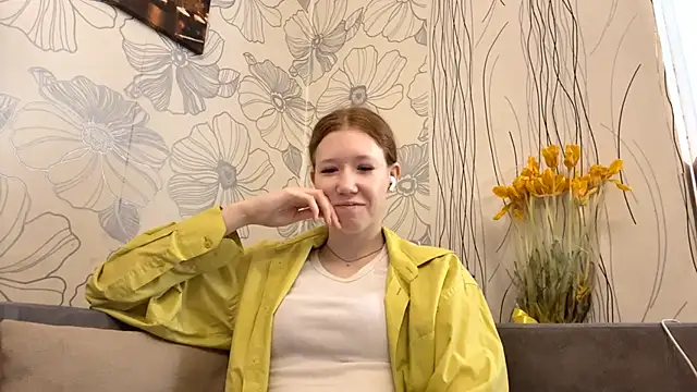 KiraNice1 online show from 03-26-26, 07:03