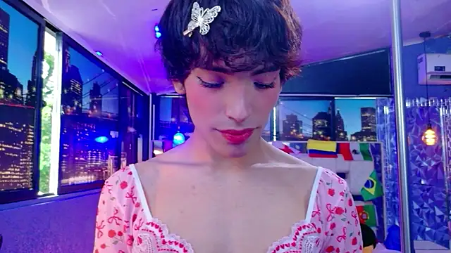 Snapshot of IsaacNovaa chatting on 06-25-26, 08:57 IsaacNovaa online show from 06-25-26, 08:57