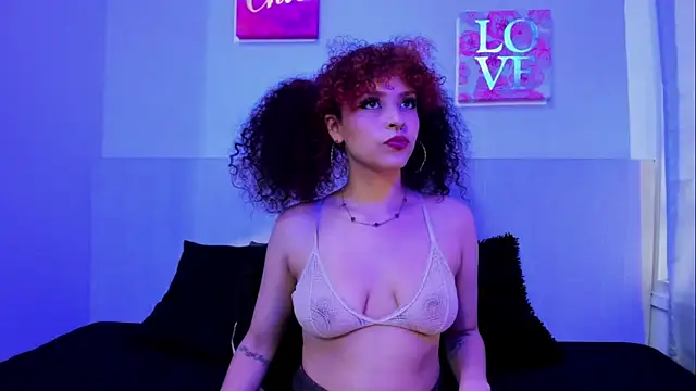 Naomi Doll  online show from 04-16-26, 08:20