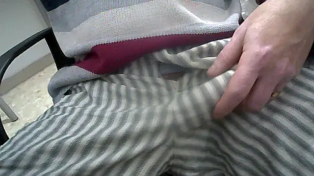 Snapshot of xfri77 chatting on 04-28-26, 05:34 xfri77 online show from 04-28-26, 05:34