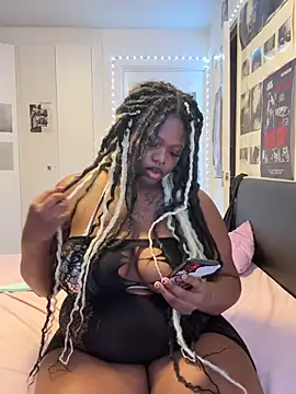 Nyla xox online show from 06-05-26, 08:47