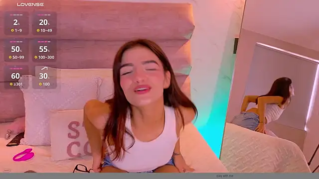 Snapshot of Charlott__18 chatting on 07-02-26, 02:12 Charlott 18 online show from 07-02-26, 02:12