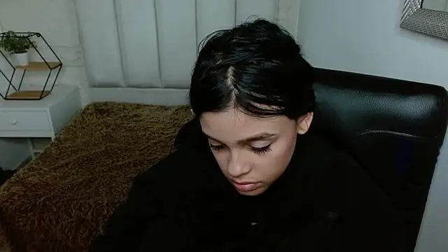 mia velvetk online show from 04-11-26, 07:45