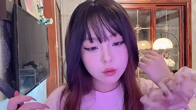 thelittlexx online show from 05-08-26, 07:25