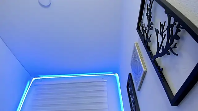 Sara Red X online show from 03-27-26, 03:12