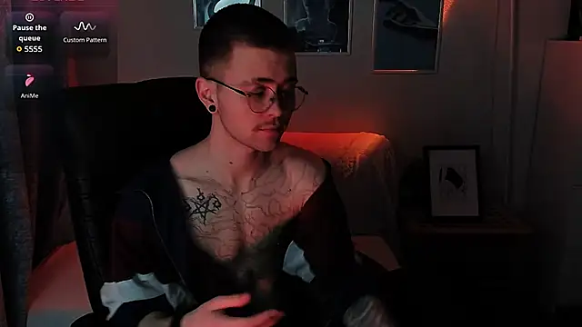 Thomas Norton online show from 04-09-26, 08:36