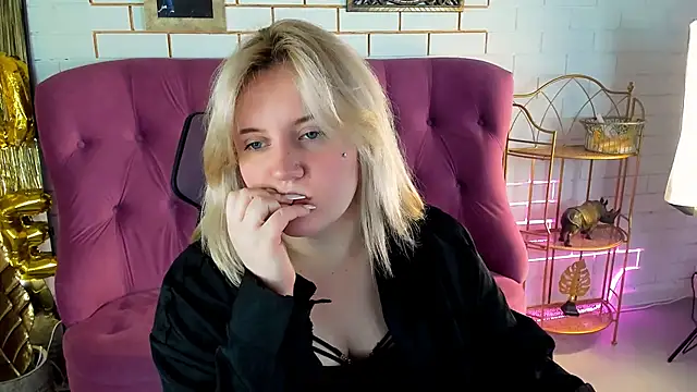 KathyBriggs online show from 04-25-26, 05:10