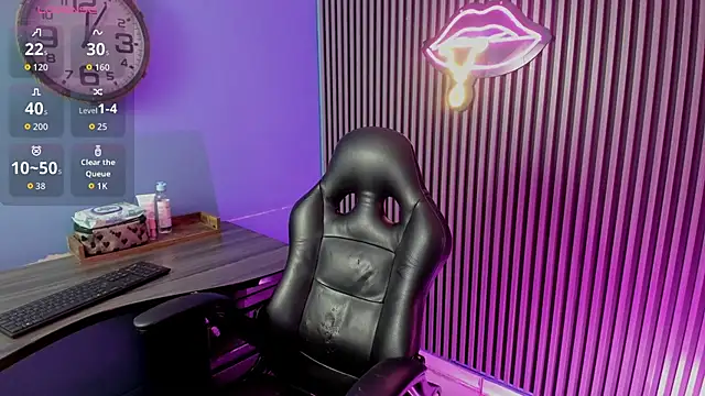 Snapshot of Luna_roose1 chatting on 03-28-26, 01:00 Luna roose1 online show from 03-28-26, 01:00