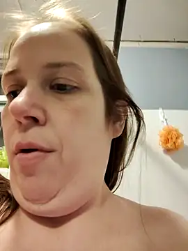 023thickandjuicy07 online show from 04-18-26, 02:48