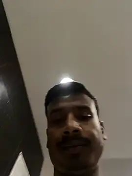 Snapshot of saura545 chatting on 05-16-26, 10:47 saura545 online show from 05-16-26, 10:47