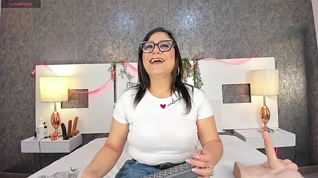 anna  lu online show from 04-30-26, 01:06