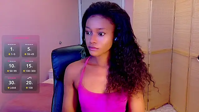 Snapshot of Amber_Fae chatting on 05-22-26, 02:40 Amber Fae online show from 05-22-26, 02:40