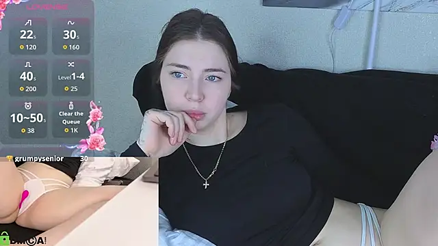 honey cherrry online show from 04-28-26, 02:27