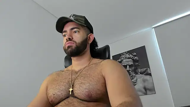 Snapshot of simonleon27 chatting on 06-16-26, 12:08 simonleon27 online show from 06-16-26, 12:08