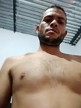 Snapshot of johancastw chatting on 04-14-26, 08:37 johancastw online show from 04-14-26, 08:37