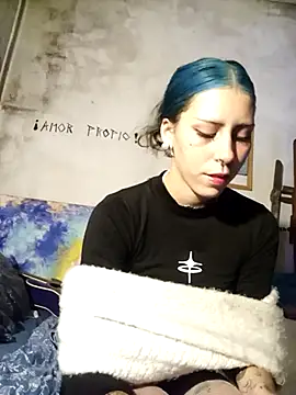 Snapshot of blueangel7x7 chatting on 04-04-26, 03:27 blueangel7x7 online show from 04-04-26, 03:27