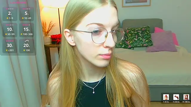 Snapshot of EvaEvis chatting on 04-09-26, 06:30 EvaEvis online show from 04-09-26, 06:30