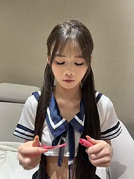Snapshot of anan_baby chatting on 06-05-26, 01:01 anan baby online show from 06-05-26, 01:01